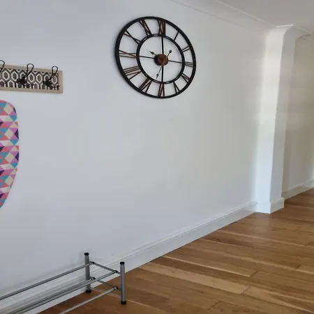 Appartement Pleasant 2 Bedroom Flat Minutes To The Free Parking